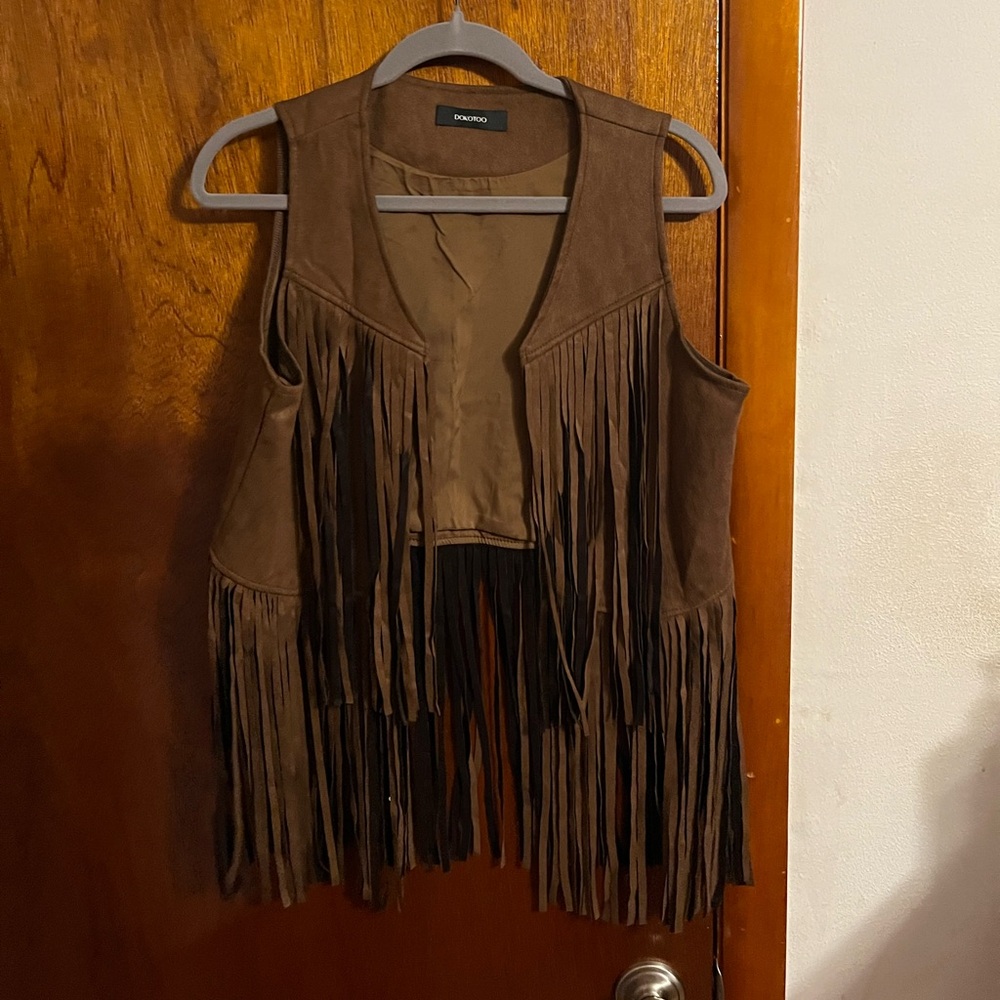 Dokotoo Brown Vest with Fringe